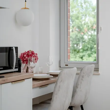 Nowoczesny Typu W Centrum Wroclawia Z Parkingiem By Renters 아파트 *